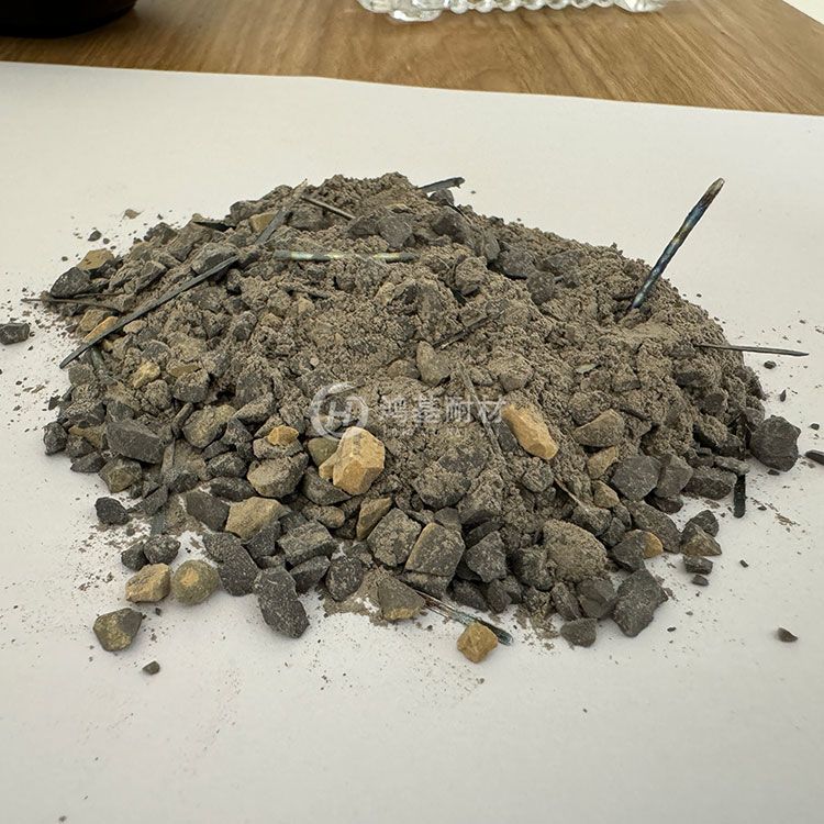 高鋁質(zhì)鋼纖維增強(qiáng)耐火澆注料